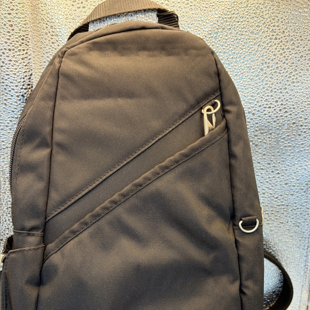 NWT Travelon Anti-Theft Classic Crossbody Bag - Black RFID